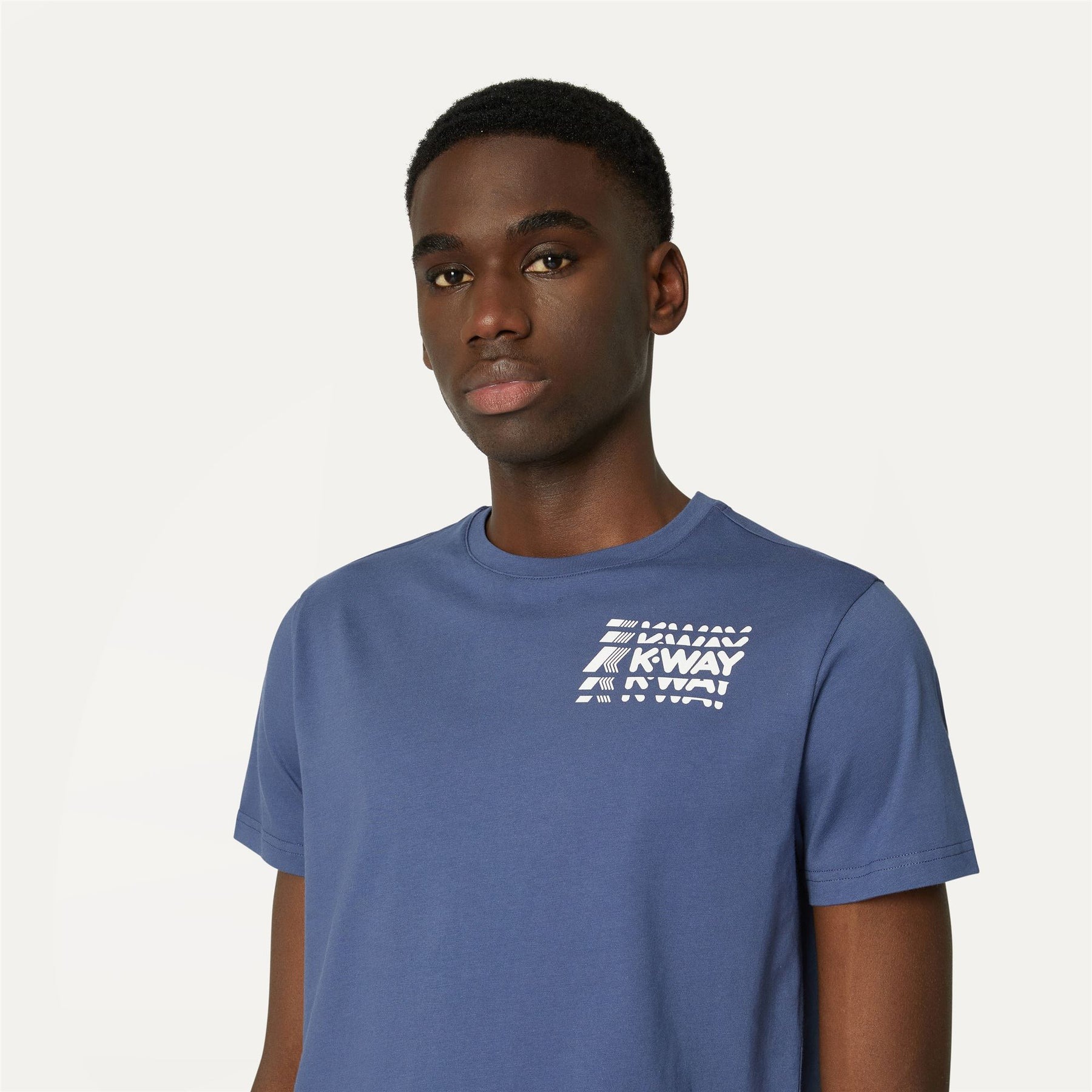 K-WAY T-Shirt Uomo ODOM MULTIPLE LETTERING K4127ZW Blue Indigo 723 (1)