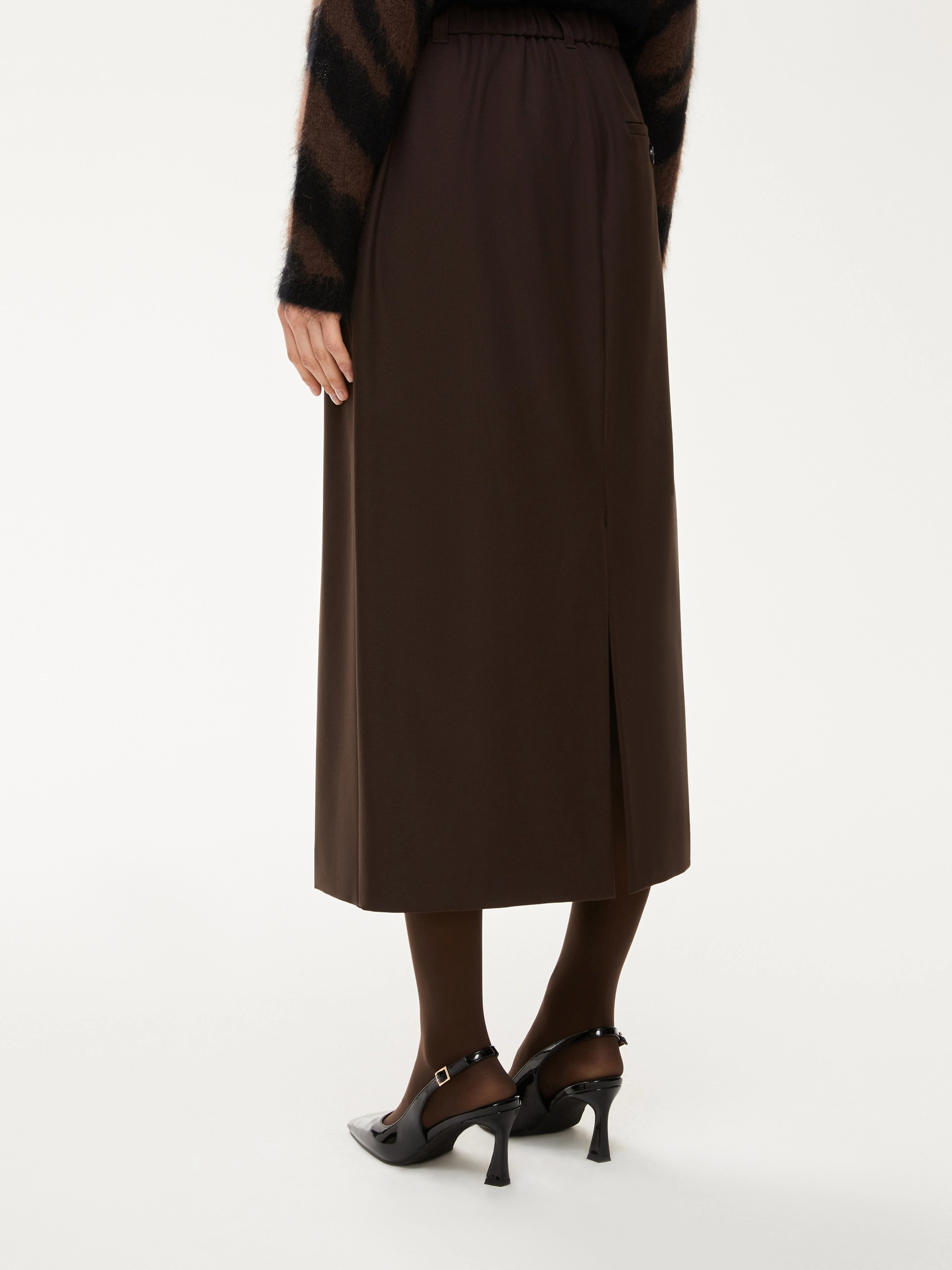 7106105102006-b-austria