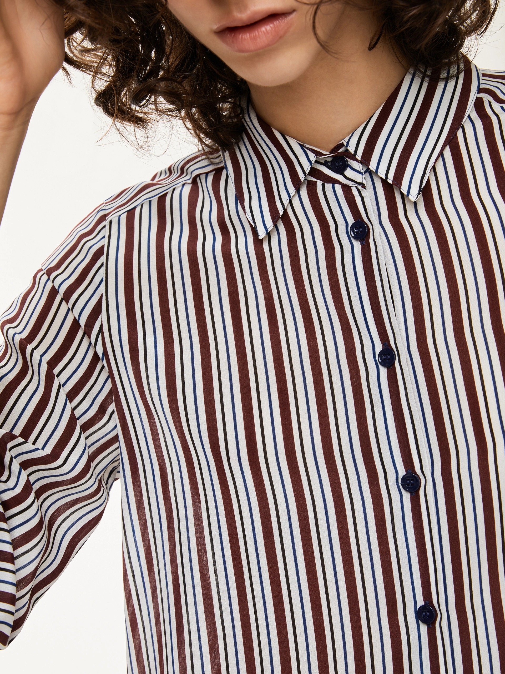 7116035102005-c-vulcano