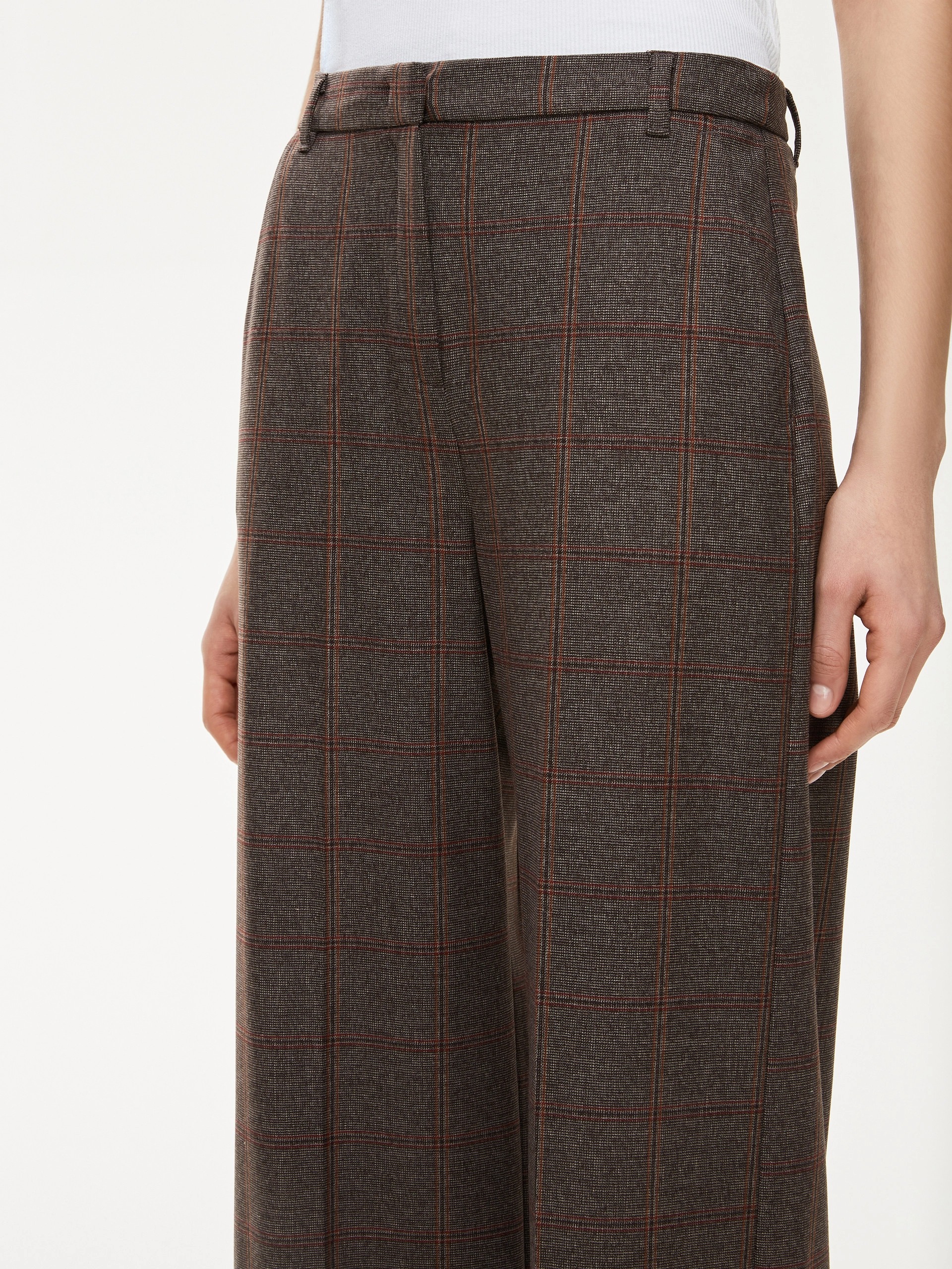 7136095102017-c-surrey