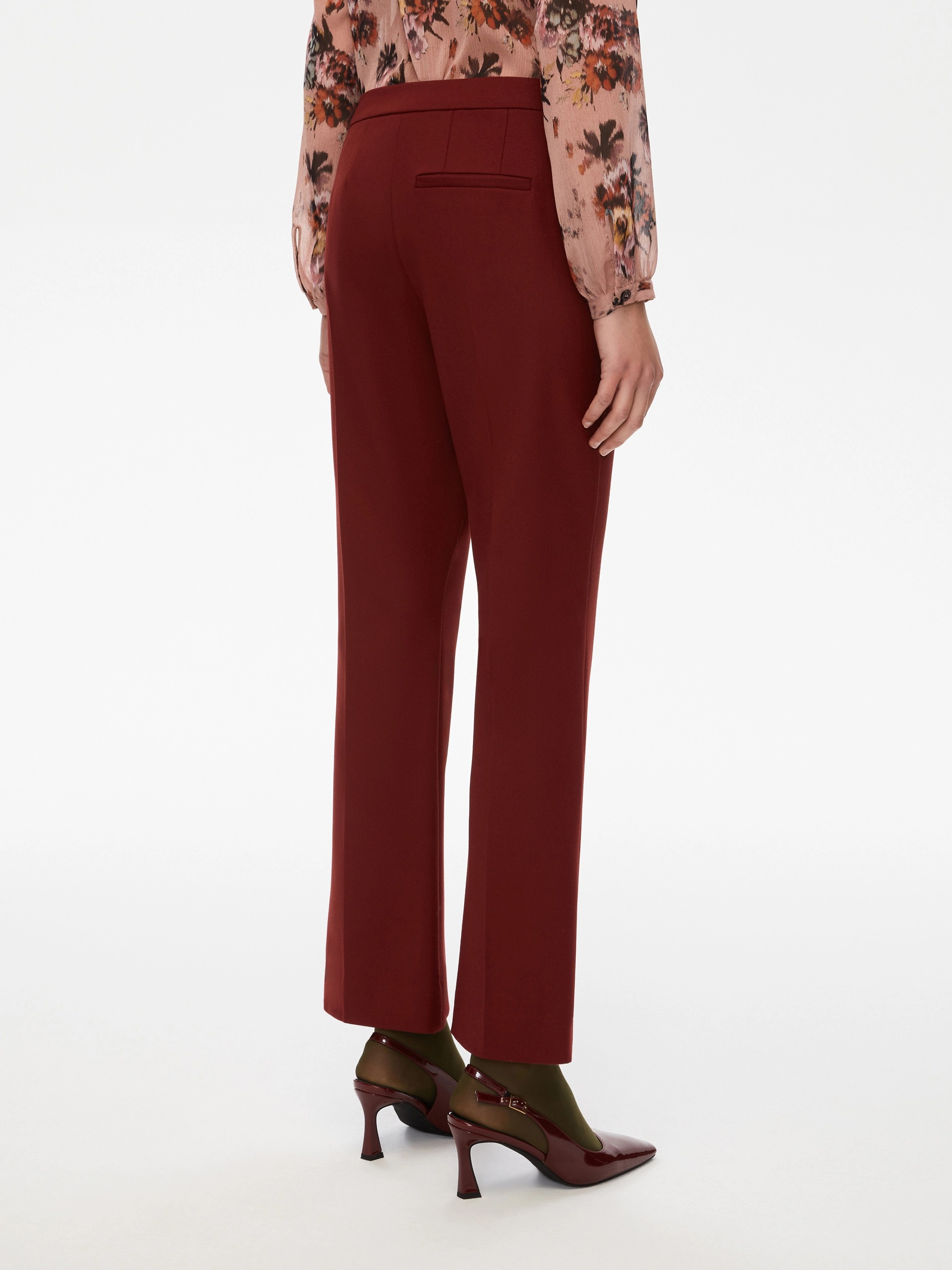 7136125202003-b-torquay