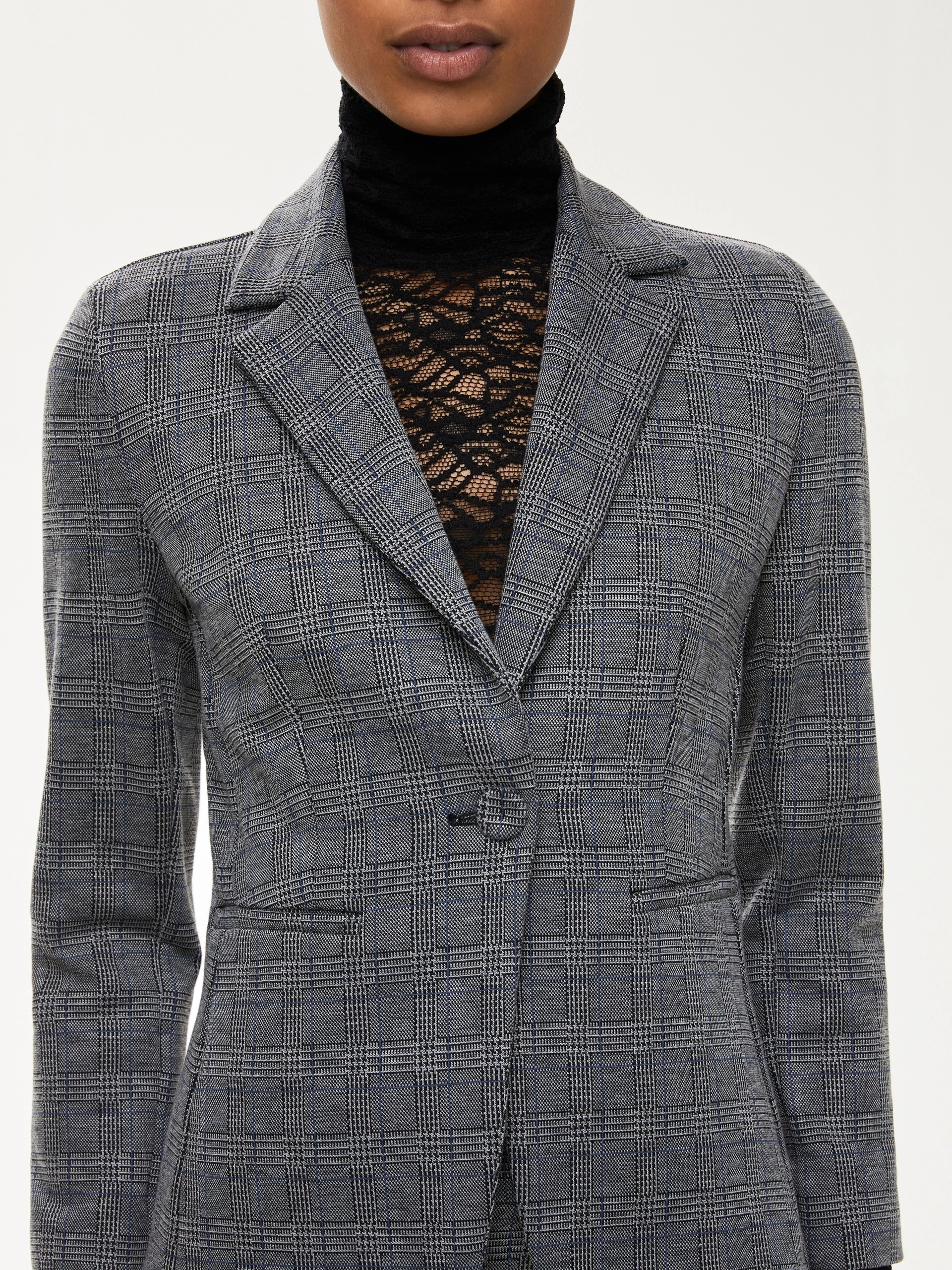 7916025102003-c-urbanstyle