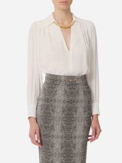 ELISABETTA FRANCHI Camicia in georgette con dettaglio gioiello CA12356E2 Milk