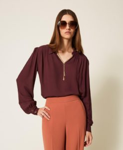 TWINSET Blusa con arricciature e catena Oval T 252TP2291 Winetasting