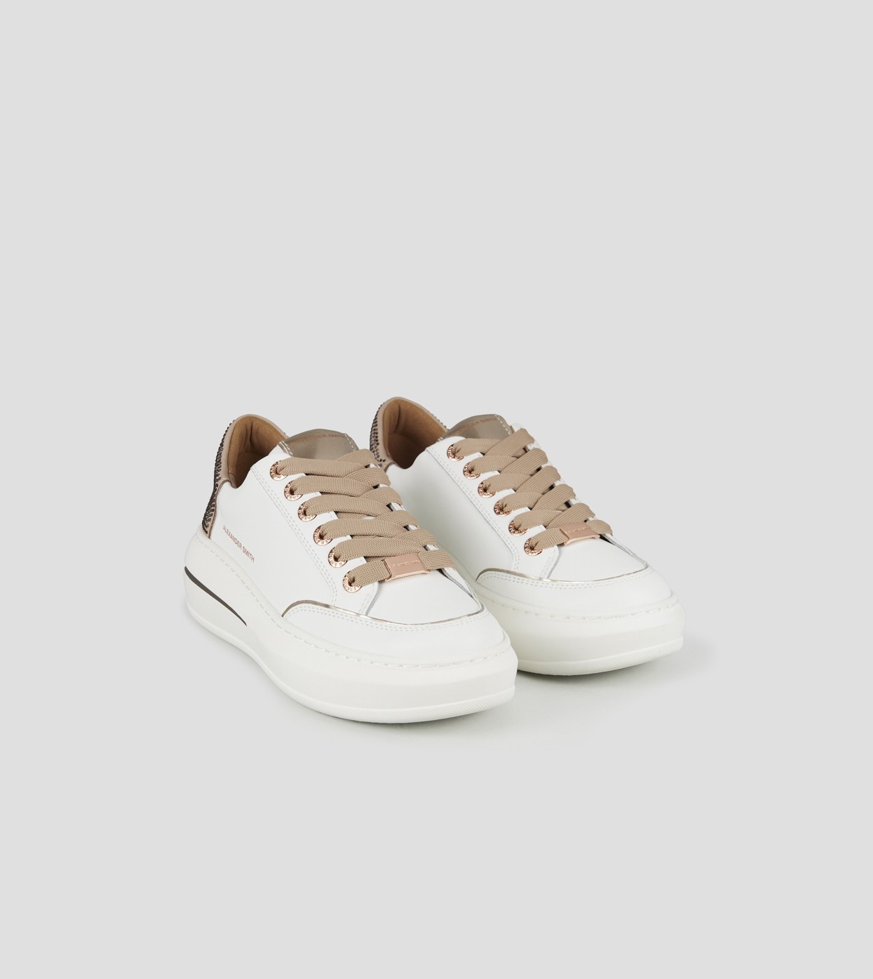 lancaster-donna-in-pelle-bianca (3)